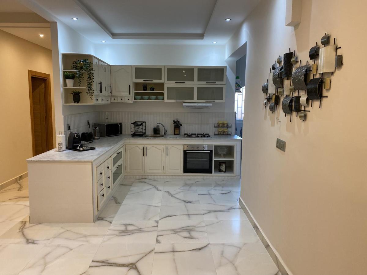 Appartement Moderne Et Spacieux Au Coeur De Tanger Extérieur photo